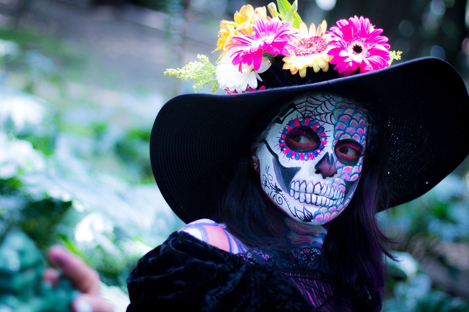 Canon EOS 1100D (EOS Rebel T3 / EOS Kiss X50) + Canon EF 50mm F1.8 STM sample photo. Day of the dead photography
