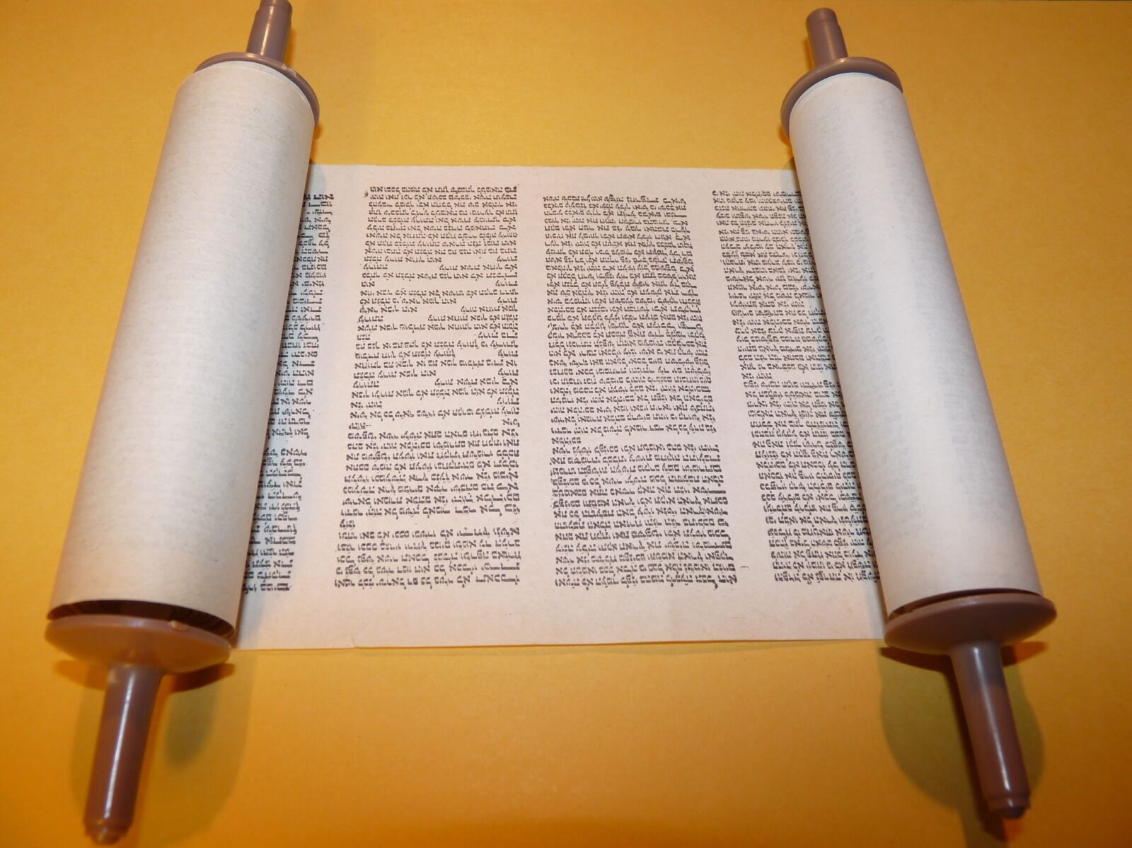 Panasonic Lumix DMC-FZ28 sample photo. Bible, torah, font photography