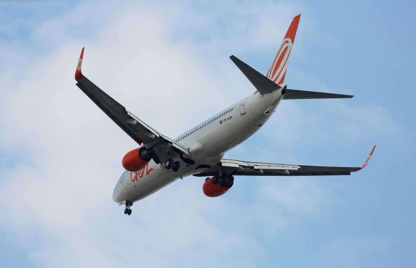 Canon EOS 5D Mark III sample photo. Plane, flying, commercial photography