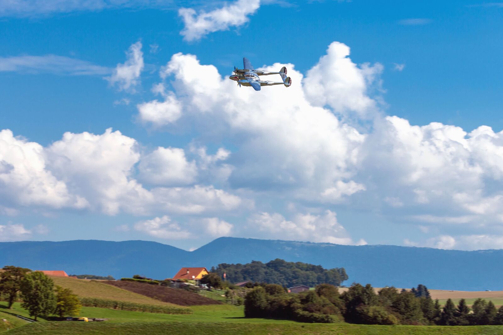 Canon EOS 5D Mark III sample photo. Warplane, military, history, plane photography