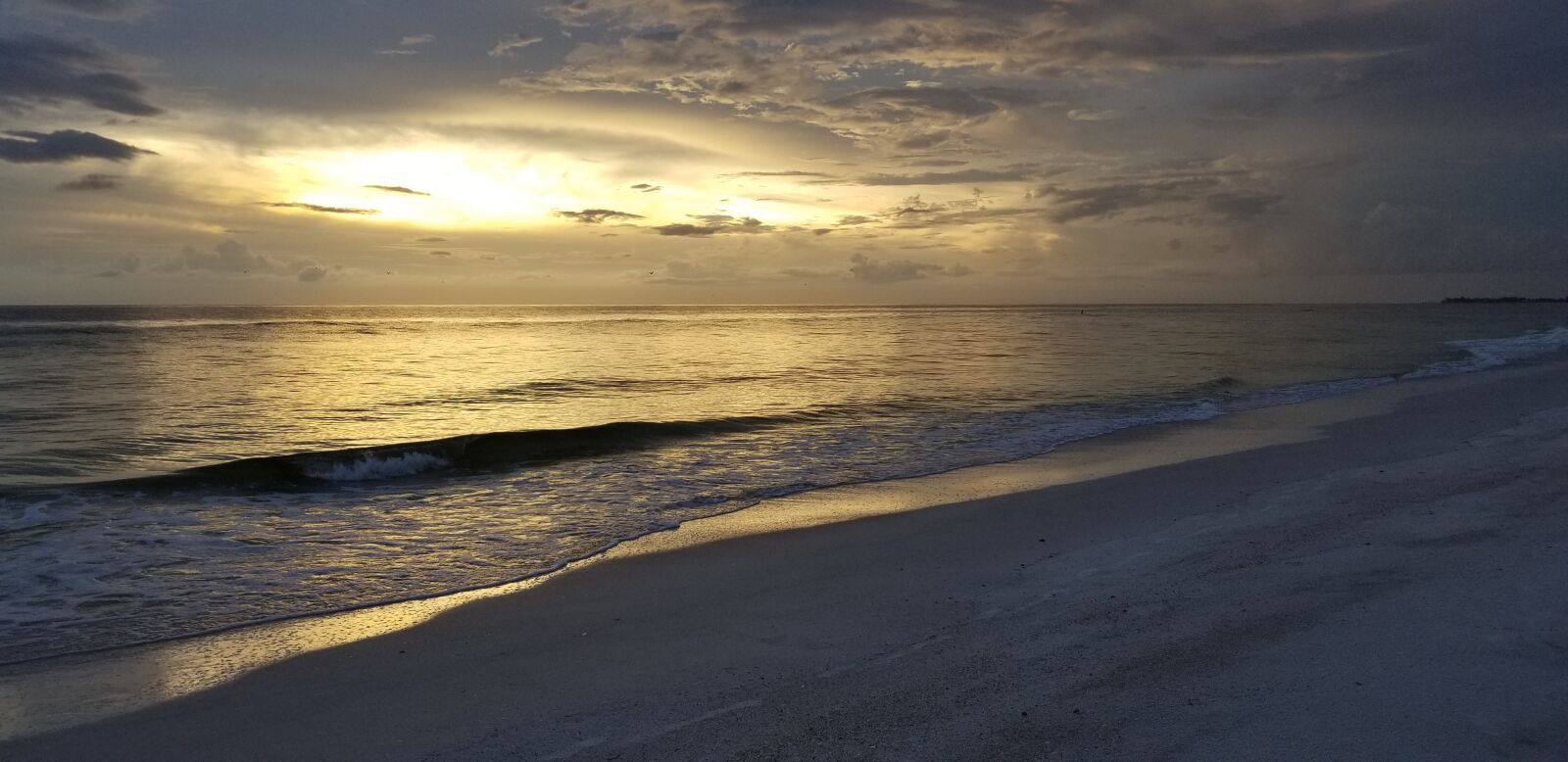 Samsung Galaxy S8 sample photo. Sunset, beach, wave photography