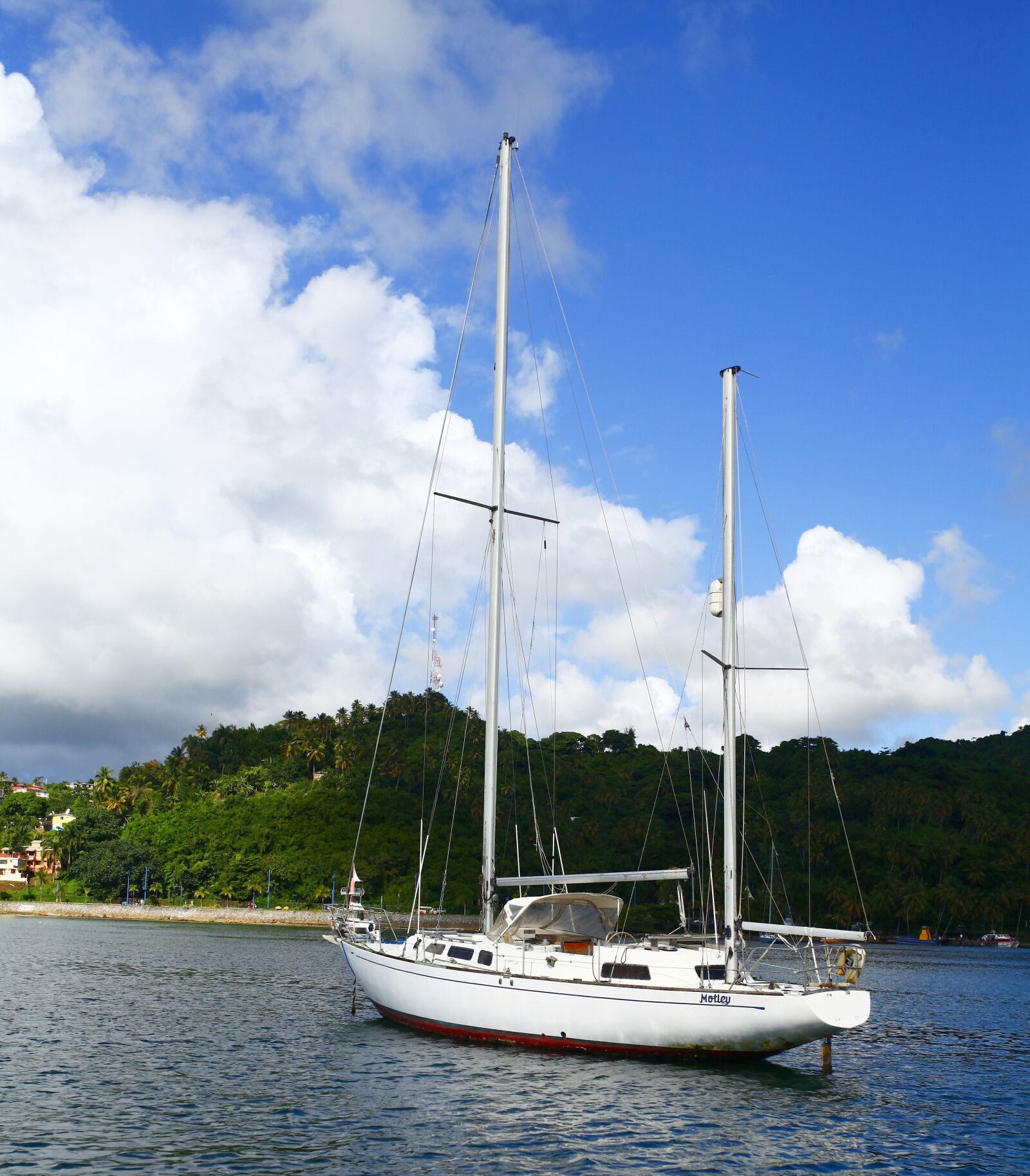 Canon EOS 5D Mark II sample photo. Yacht, summer photography