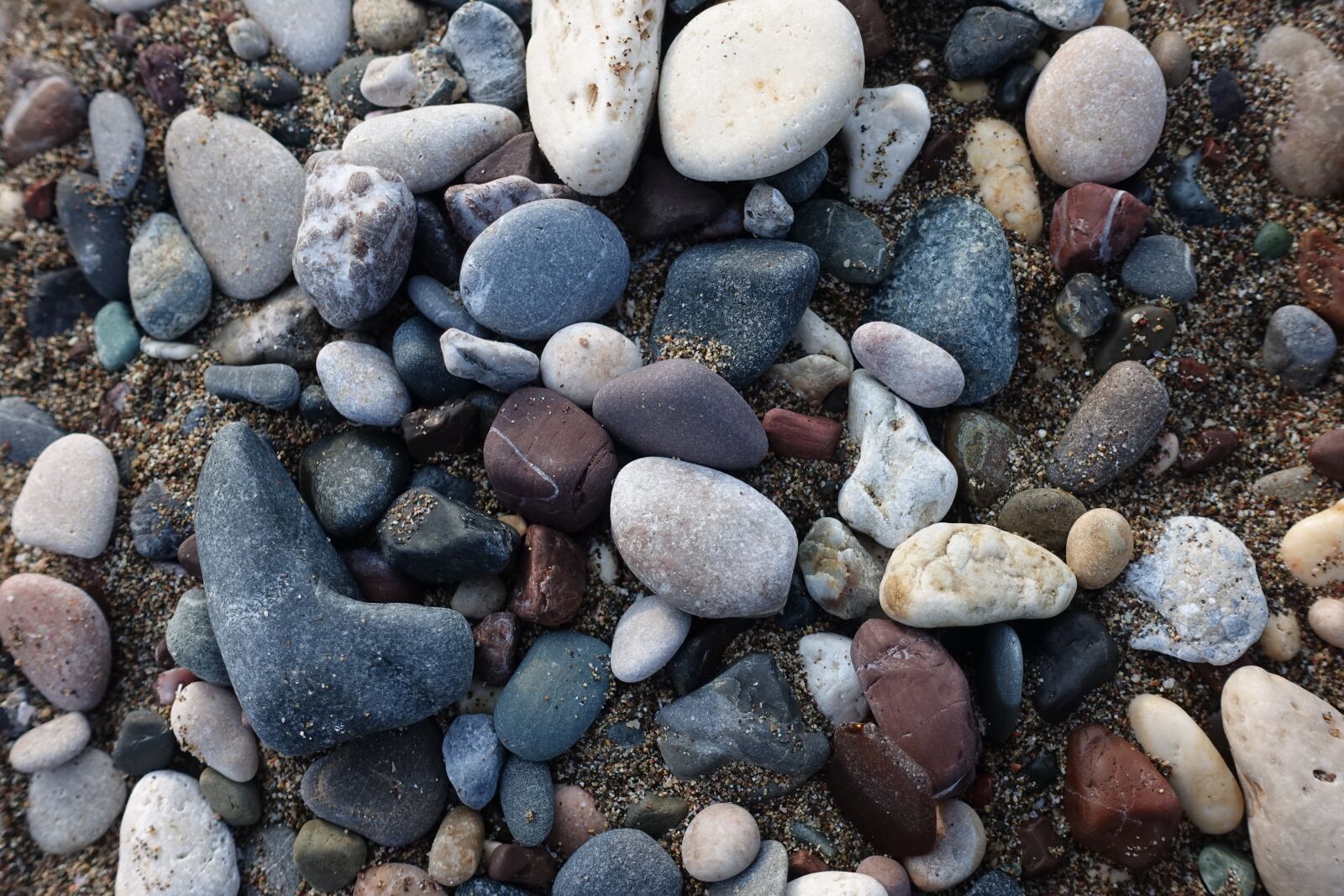 Sony Cyber-shot DSC-RX100 IV sample photo. Beach, stone, sand photography