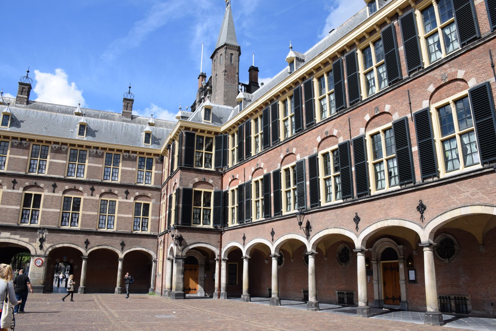 Nikon D5300 sample photo. Government, monument, courtyard photography