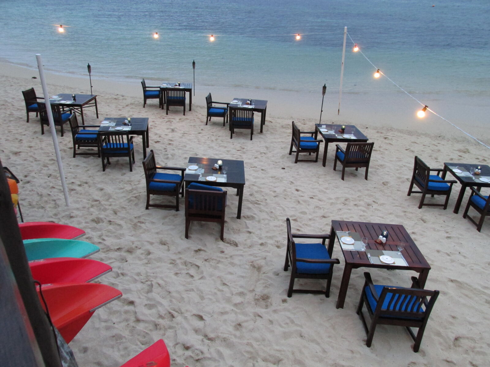 Canon PowerShot SX160 IS sample photo. Beach, dining, dinner, fiji photography