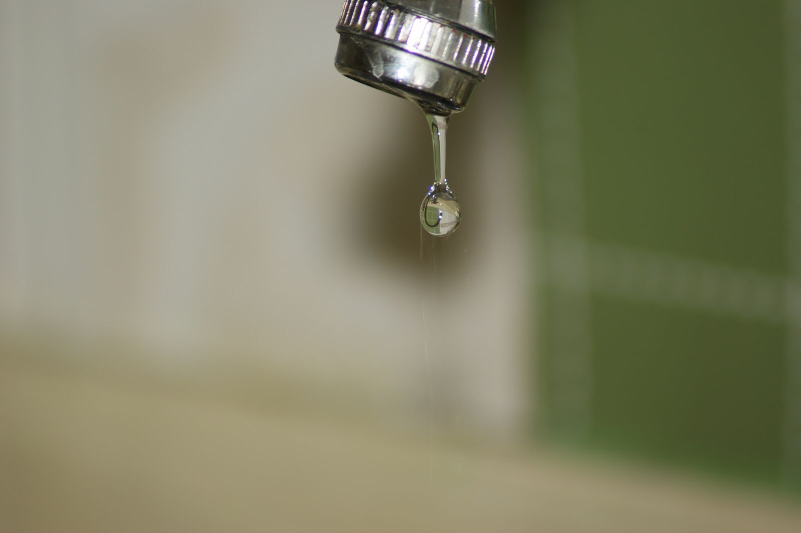 Sony Alpha DSLR-A390 sample photo. Drop, of, water photography