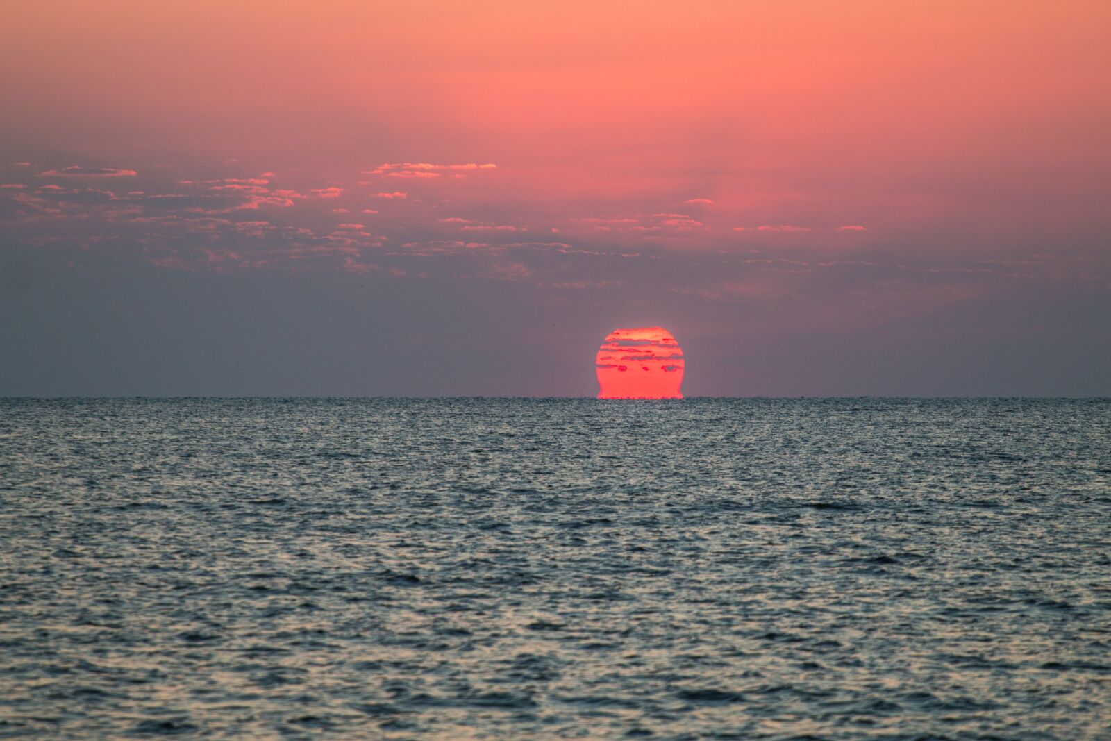 Canon EOS 70D + Canon EF 70-200mm F4L USM sample photo. Sunrise, sea, water photography