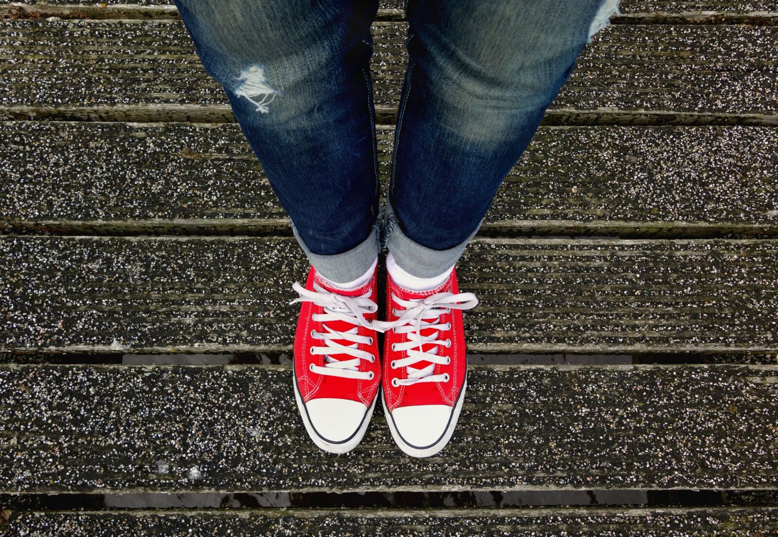 Sony Cyber-shot DSC-RX100 sample photo. Sneakers, feet, shoes photography