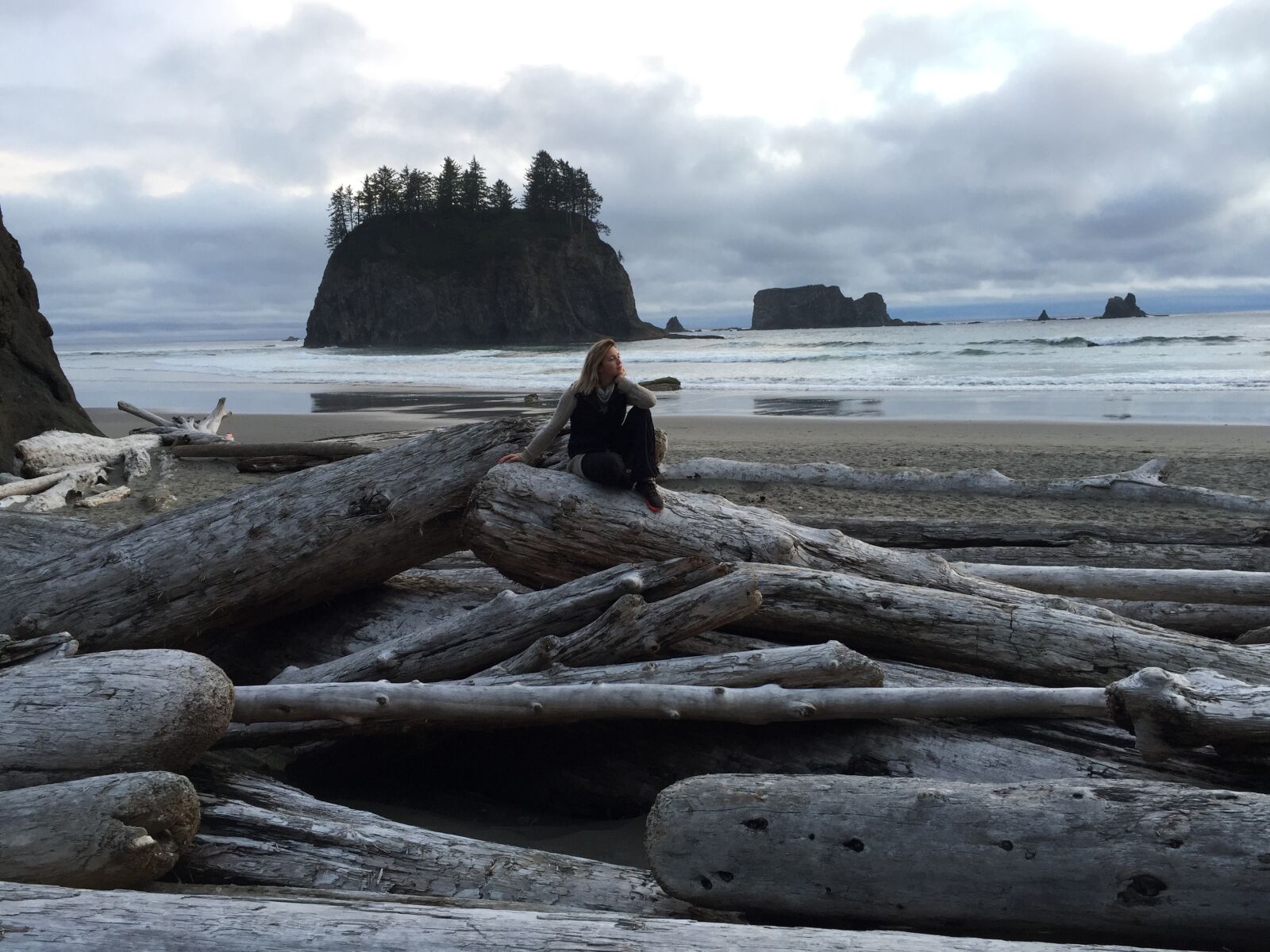Apple iPhone 6 sample photo. Beach, beautiful, girl, sunset photography