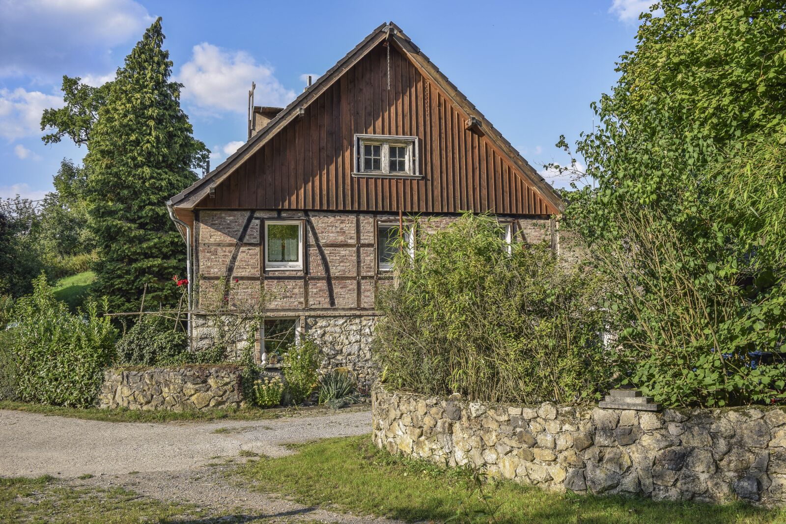 Nikon D3300 sample photo. Fachwerkhaus, building, truss photography