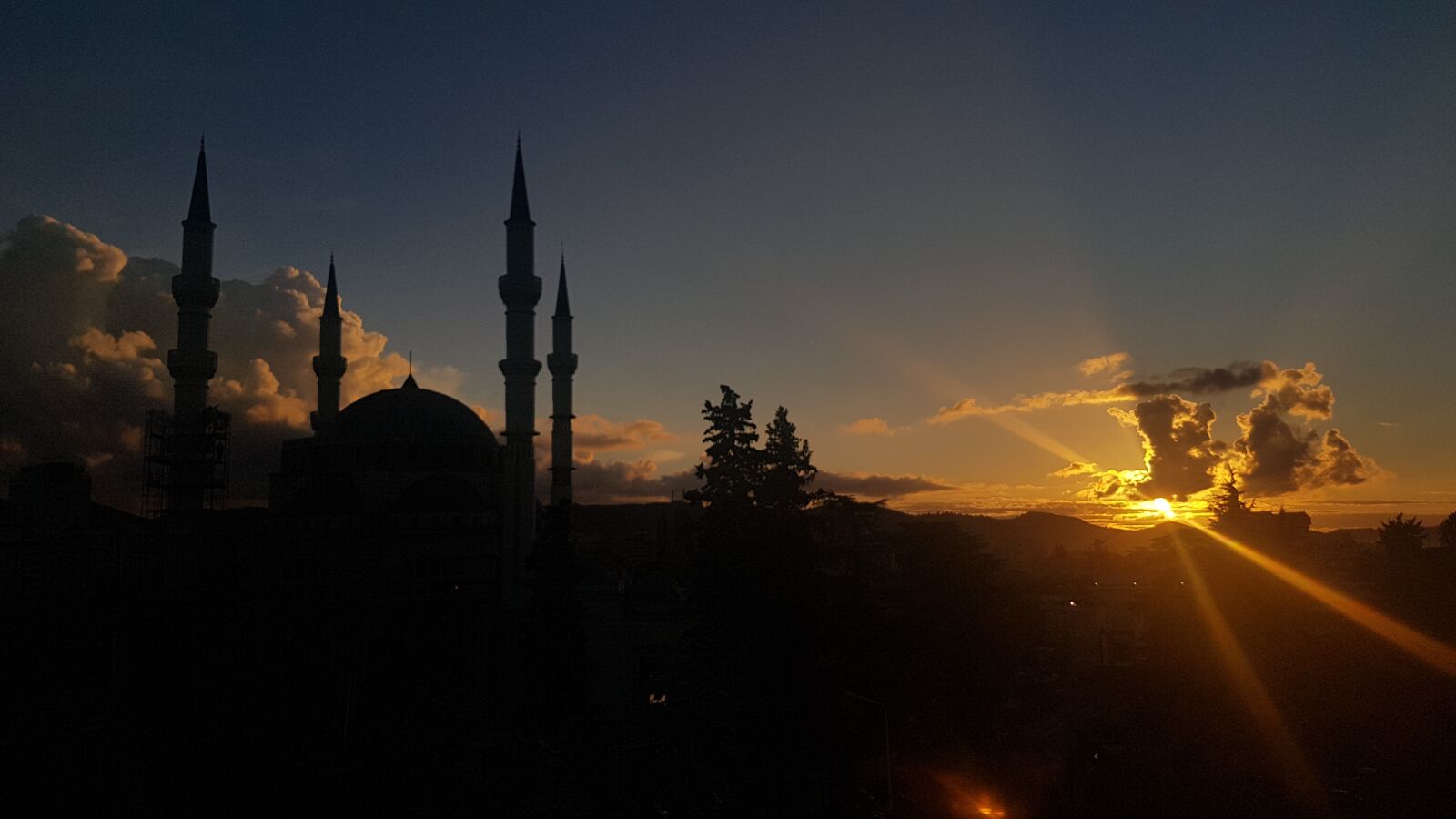 Samsung Galaxy S7 Edge sample photo. Mosque, tirana, albania photography