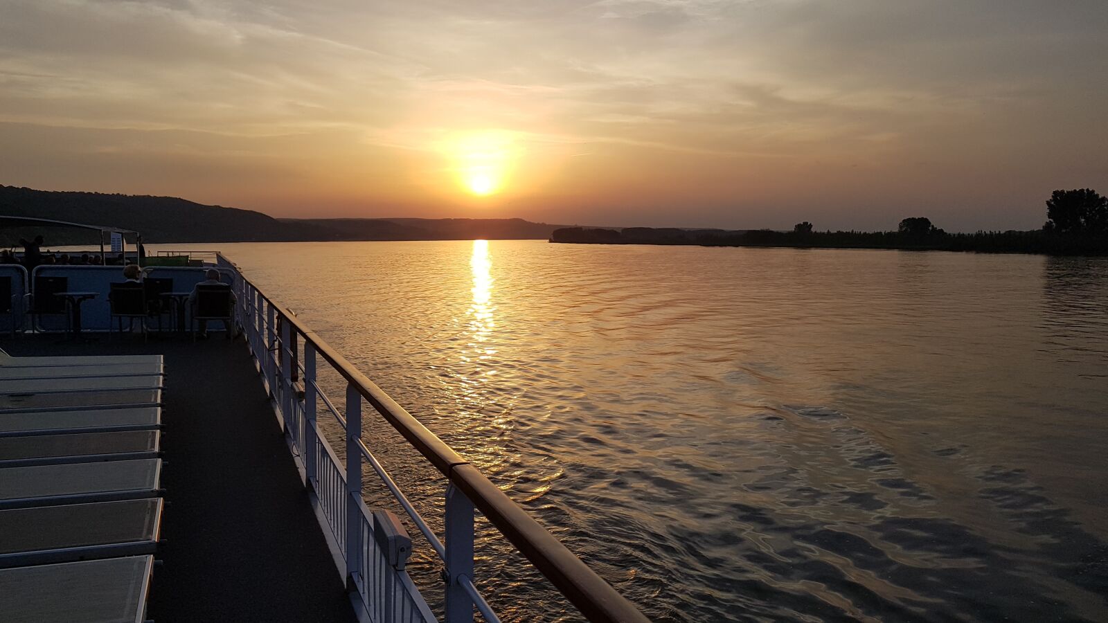 Samsung Galaxy S7 sample photo. Danube, river, sunset photography