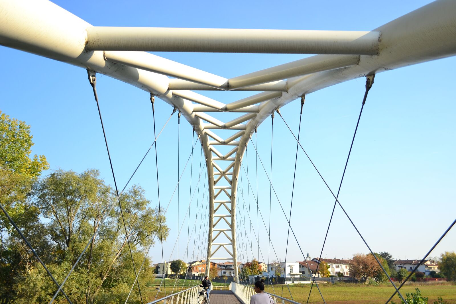 Nikon D3100 sample photo. Bridge, architect, cream photography