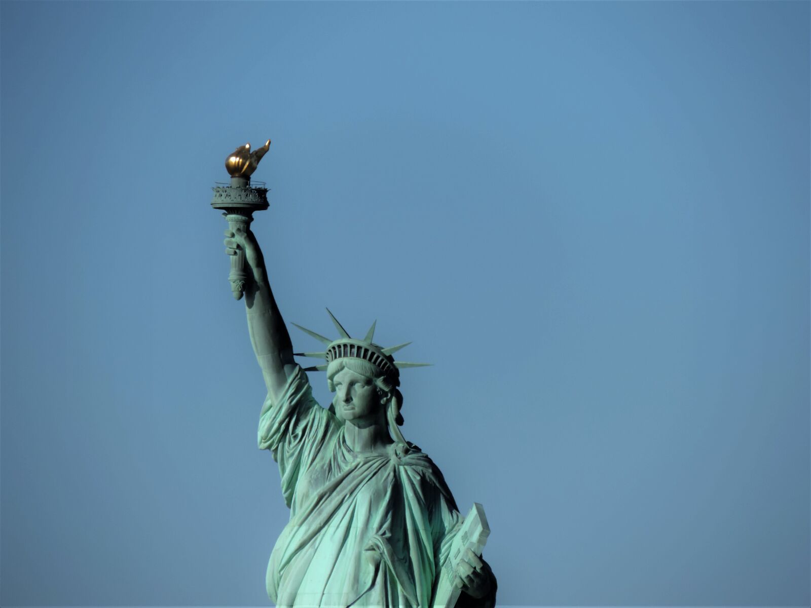 Nikon Coolpix P520 sample photo. Sky, statue, sculpture photography
