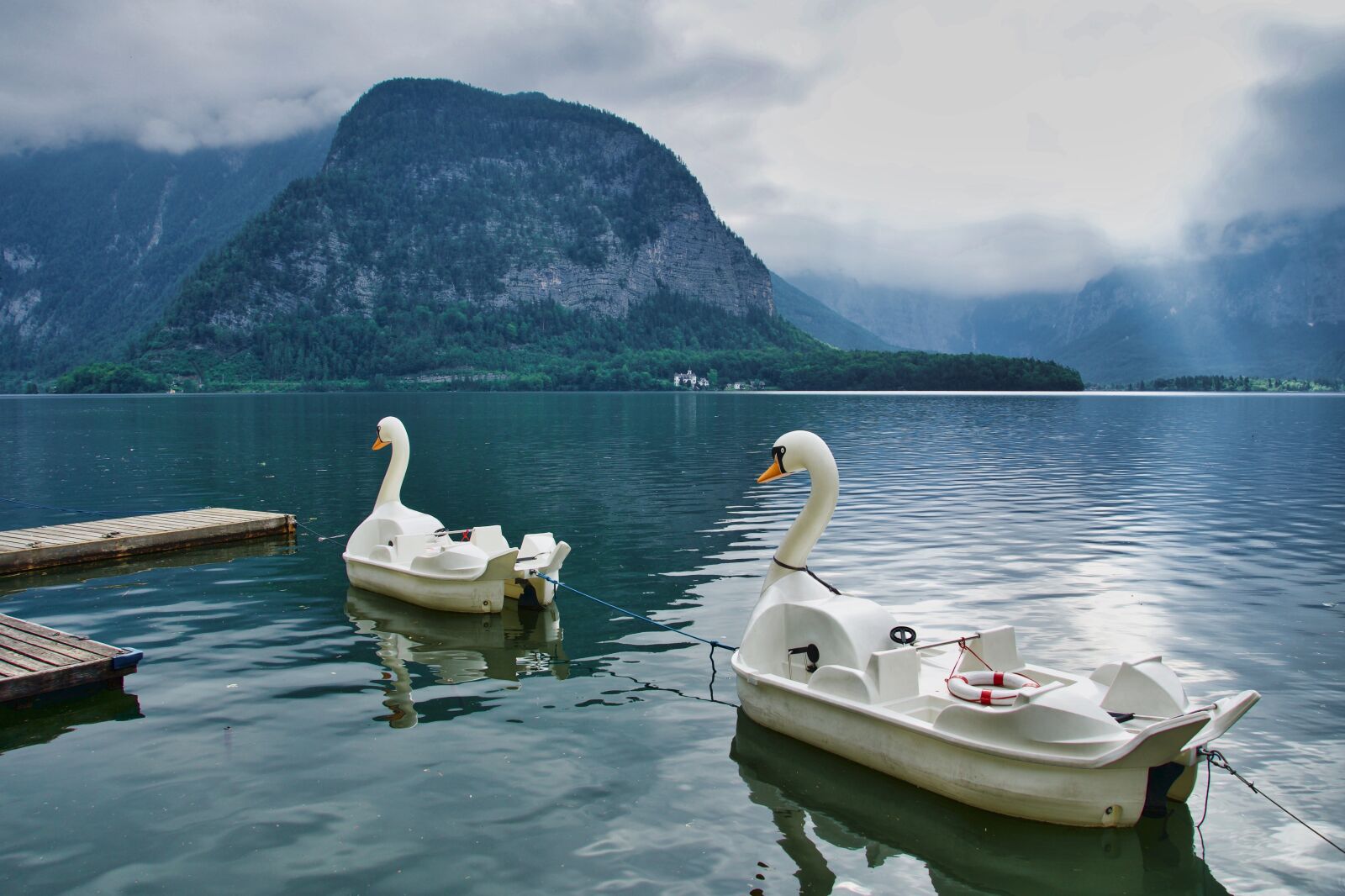 Sony a6500 sample photo. Boats, pedal, lake photography