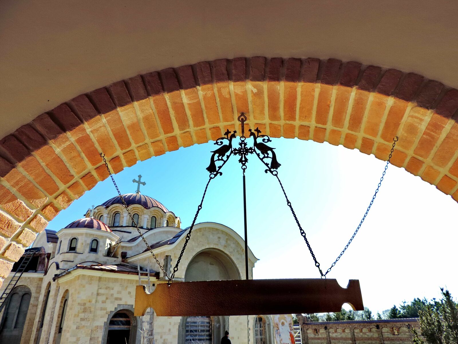 Nikon Coolpix P520 sample photo. Arch, byzantine, cast iron photography