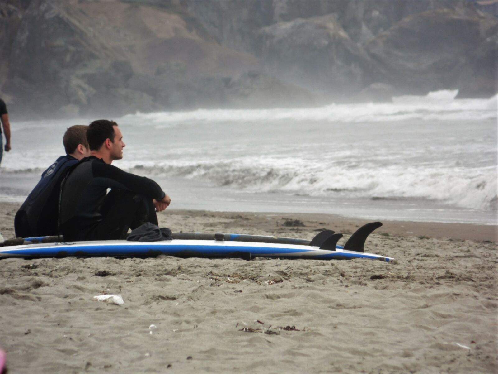 Samsung WB100/  WB101 sample photo. Beach, surfers, vacation photography
