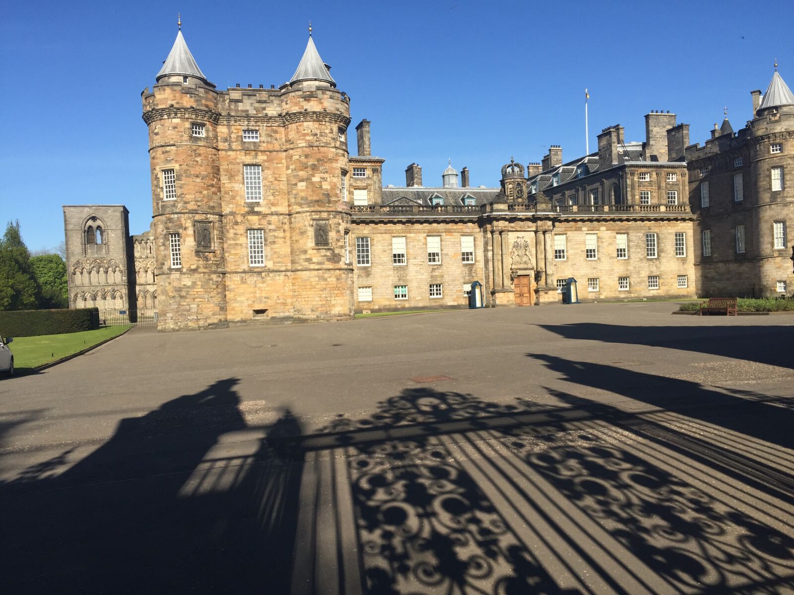 iPhone 6 back camera 4.15mm f/2.2 sample photo. Castle, historical, palace photography