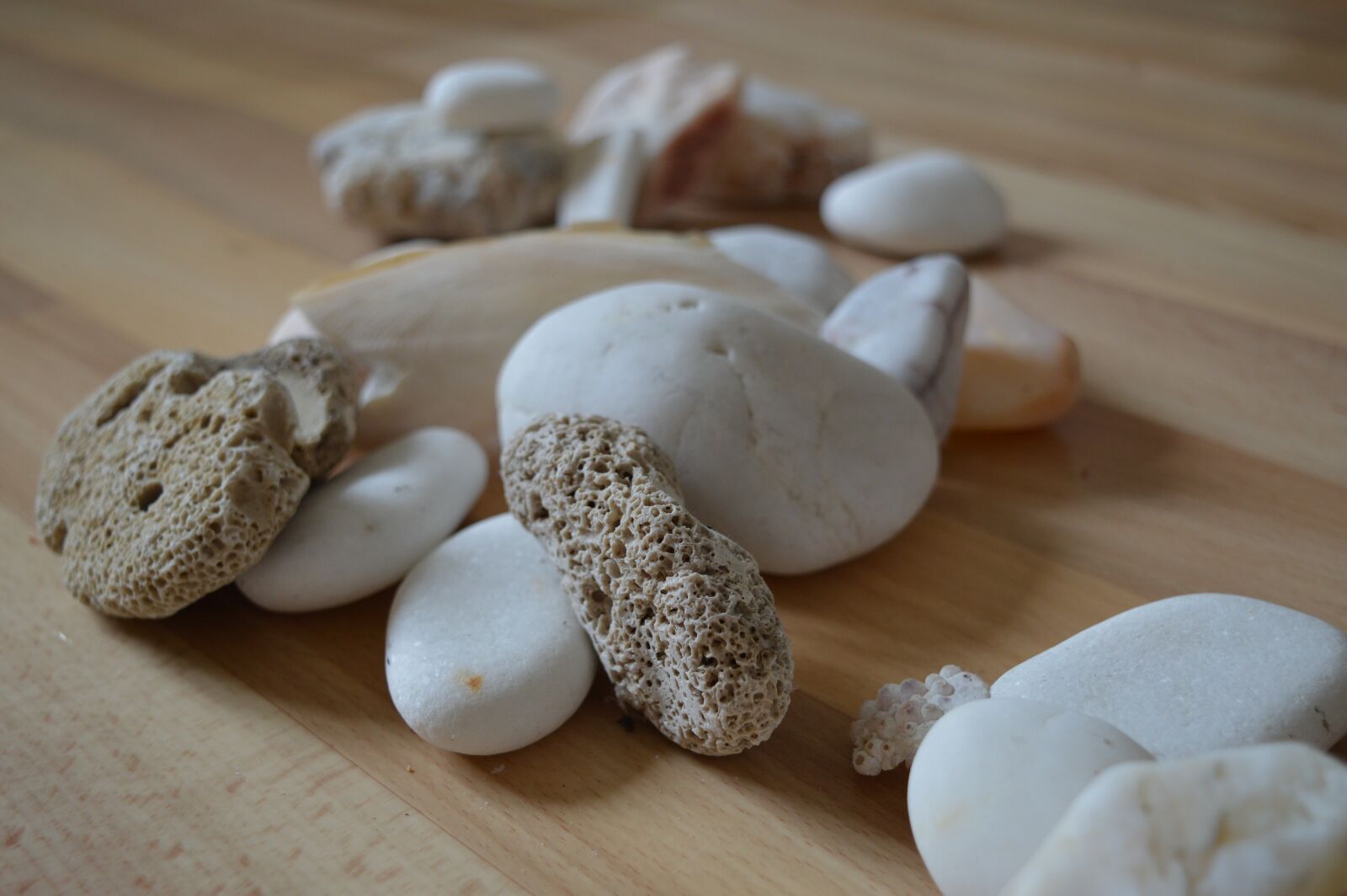 Nikon D3200 sample photo. Pebbles, rhinestones, beach photography