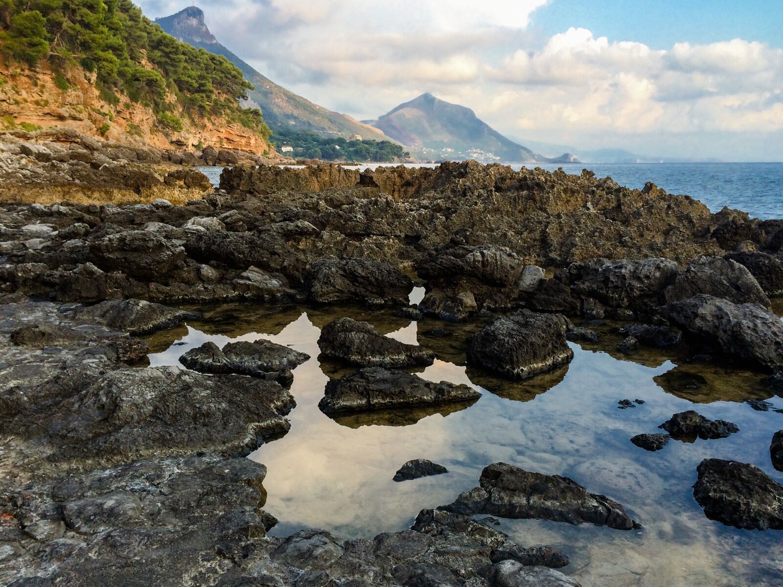 iPhone 5s back camera 4.15mm f/2.2 sample photo. Waters, landscape, nature photography