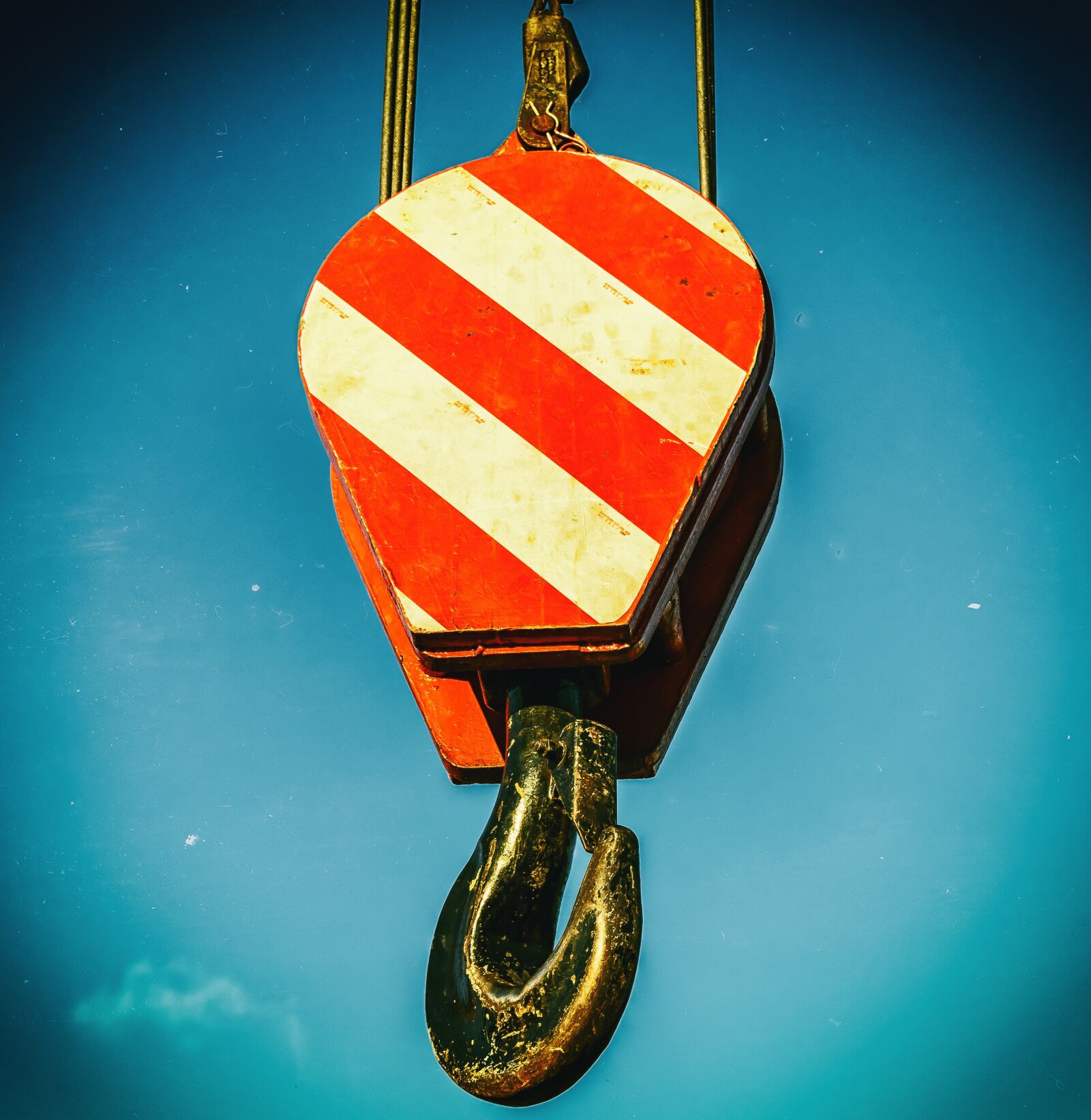 Nikon D3300 sample photo. Crane, hook, raise photography