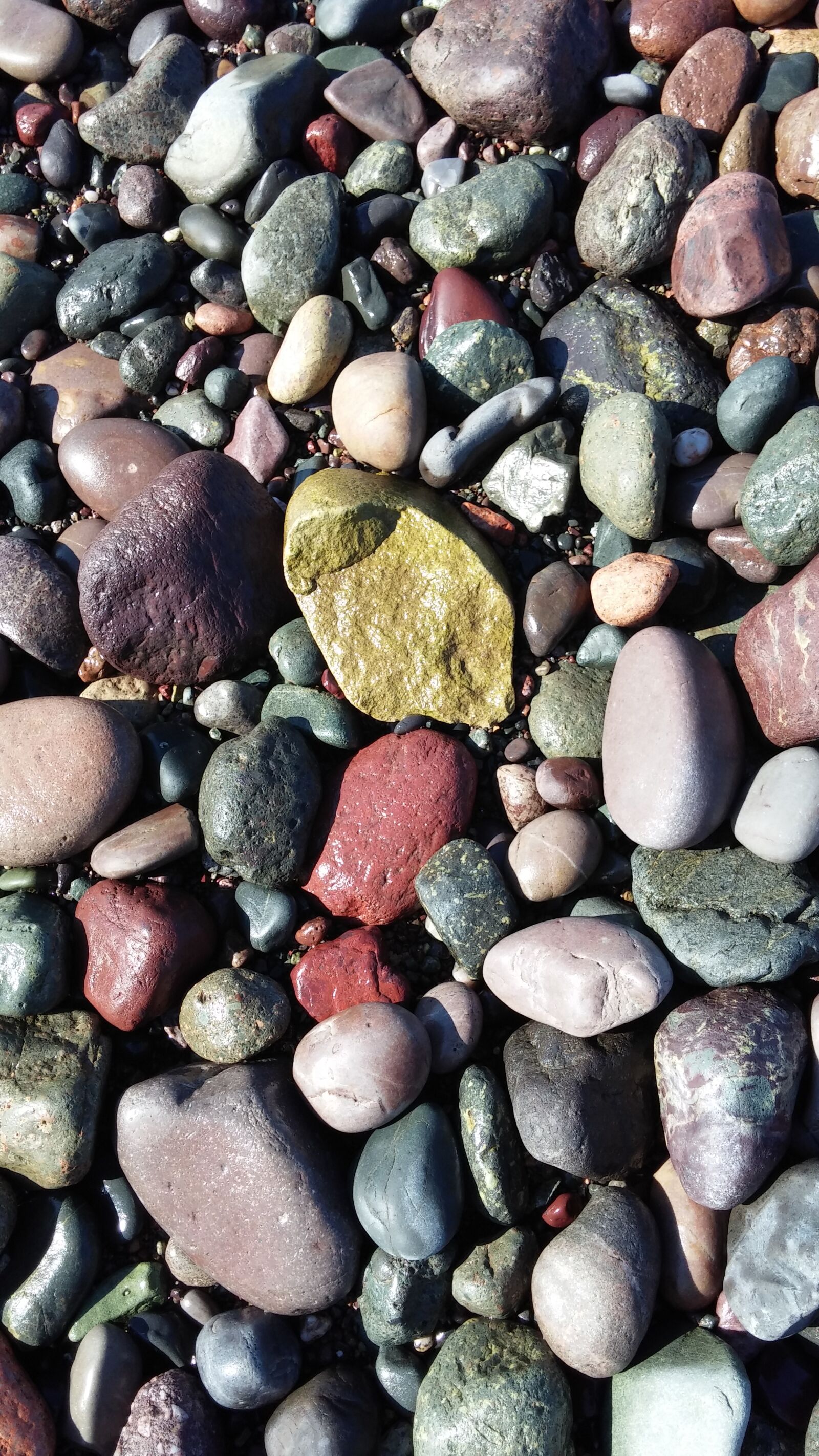 LG G FLEX sample photo. Pebbles, beach, colourful photography