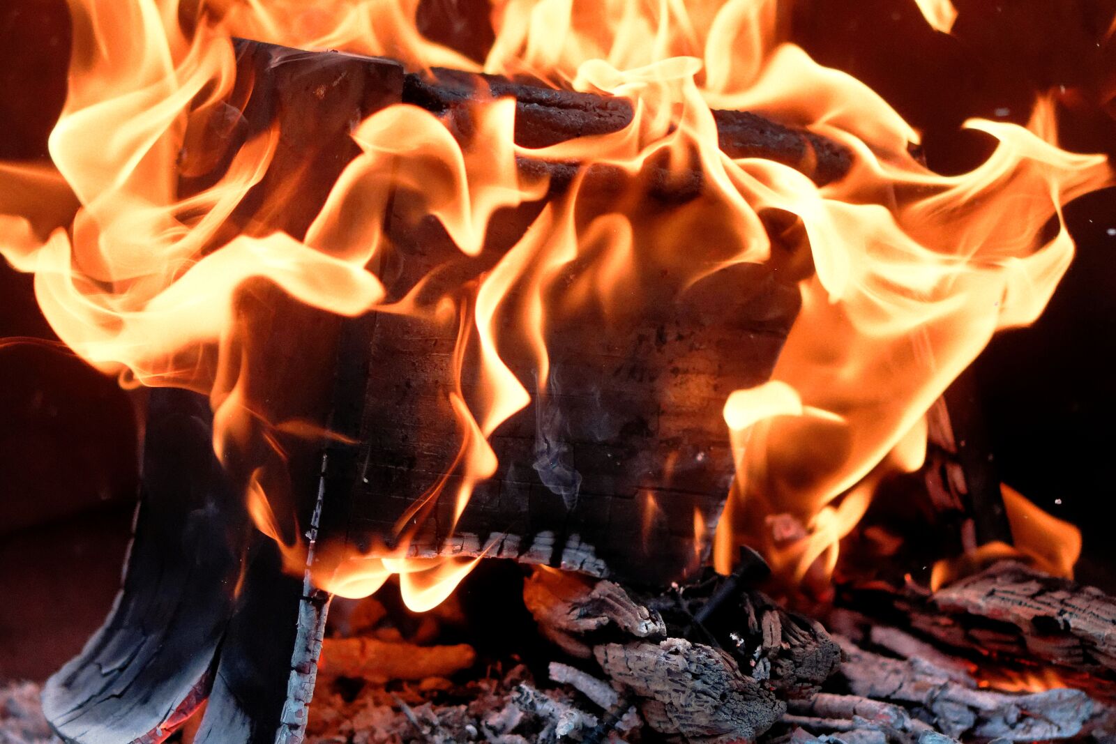 Nikon D7200 sample photo. Fire, flame, wood photography