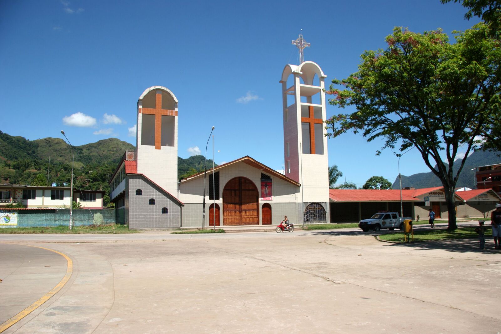 Canon EOS 20D sample photo. St, teresita, jesus photography