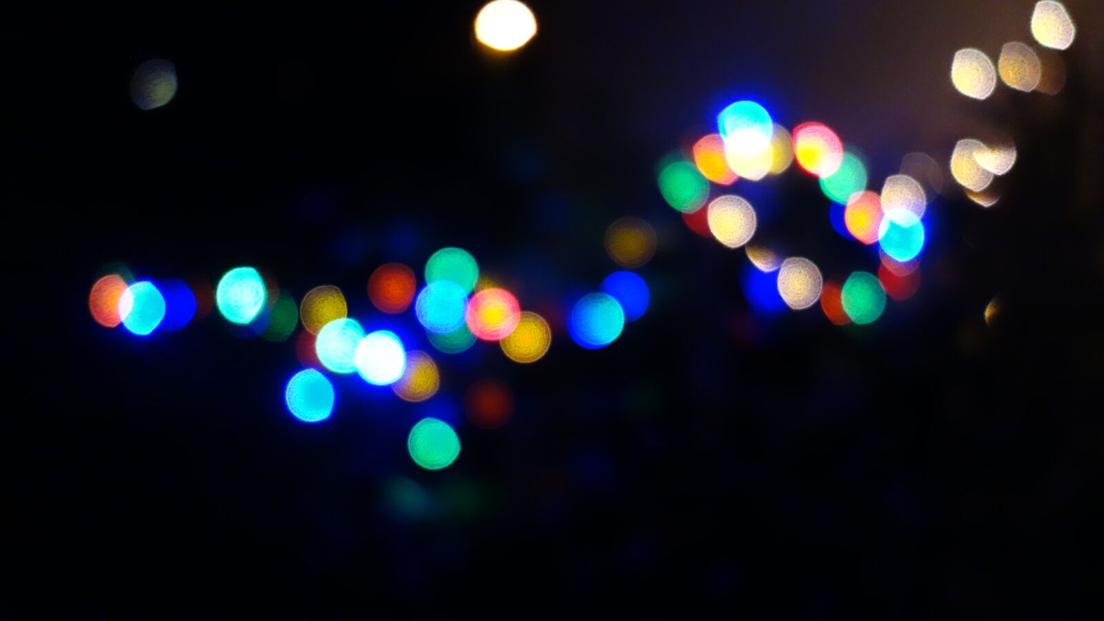 Sony Cyber-shot DSC-RX100 sample photo. Defocused, lights, against, sky photography