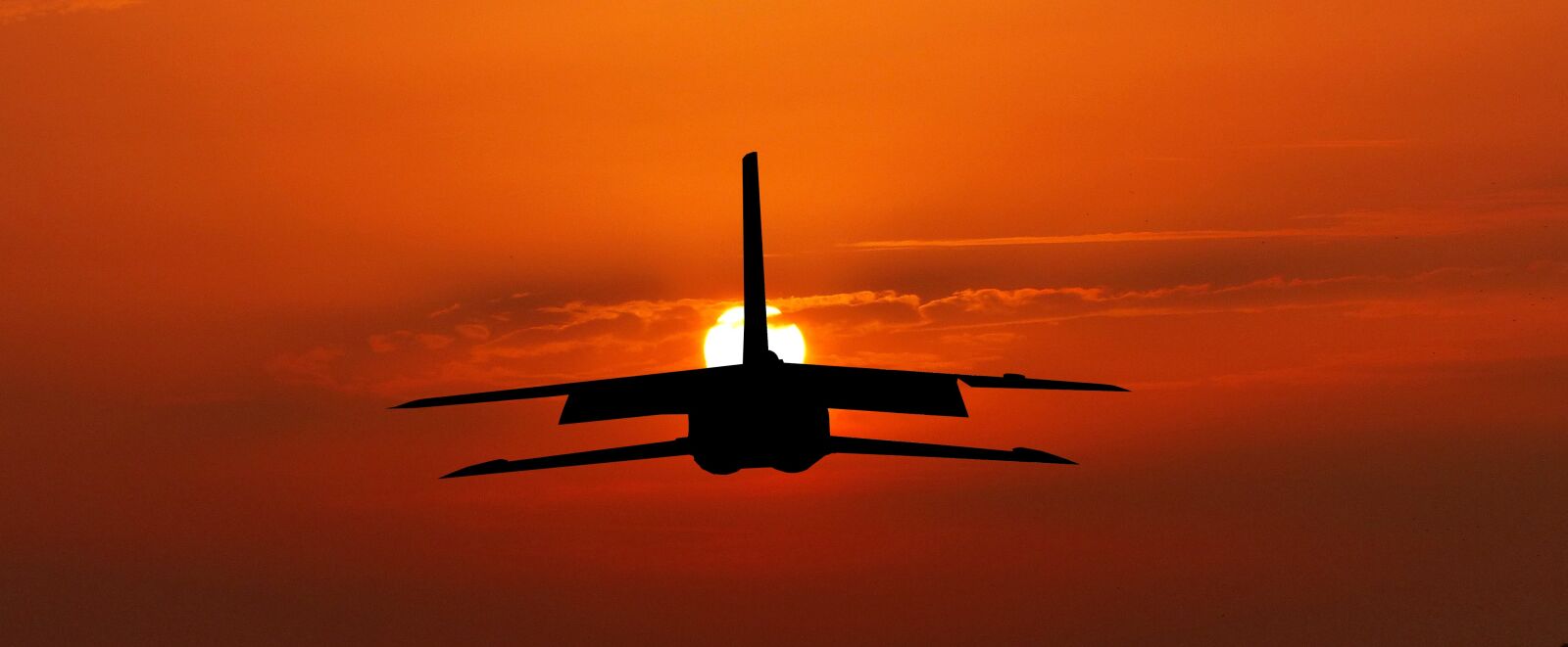 Panasonic Lumix DMC-FZ200 sample photo. Sunset, sun, transport photography