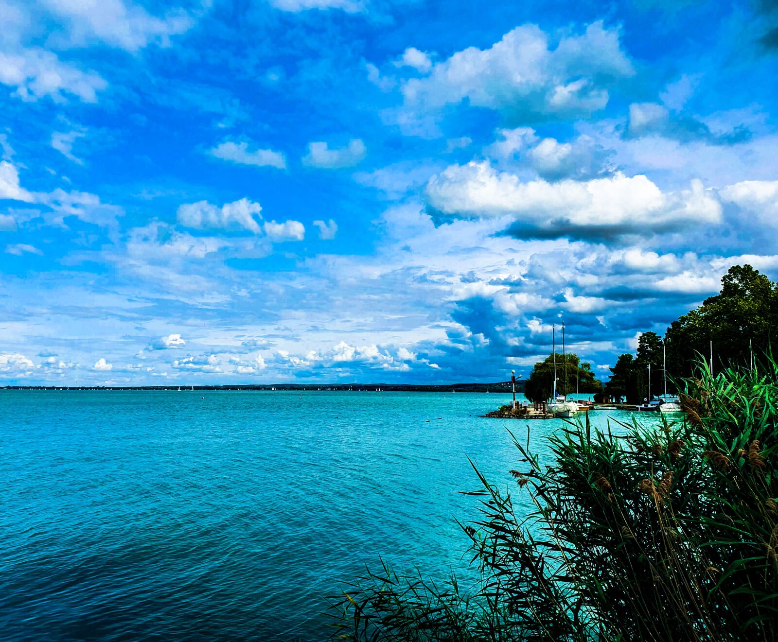 Samsung Galaxy S10e sample photo. Lake, balaton, hungary photography