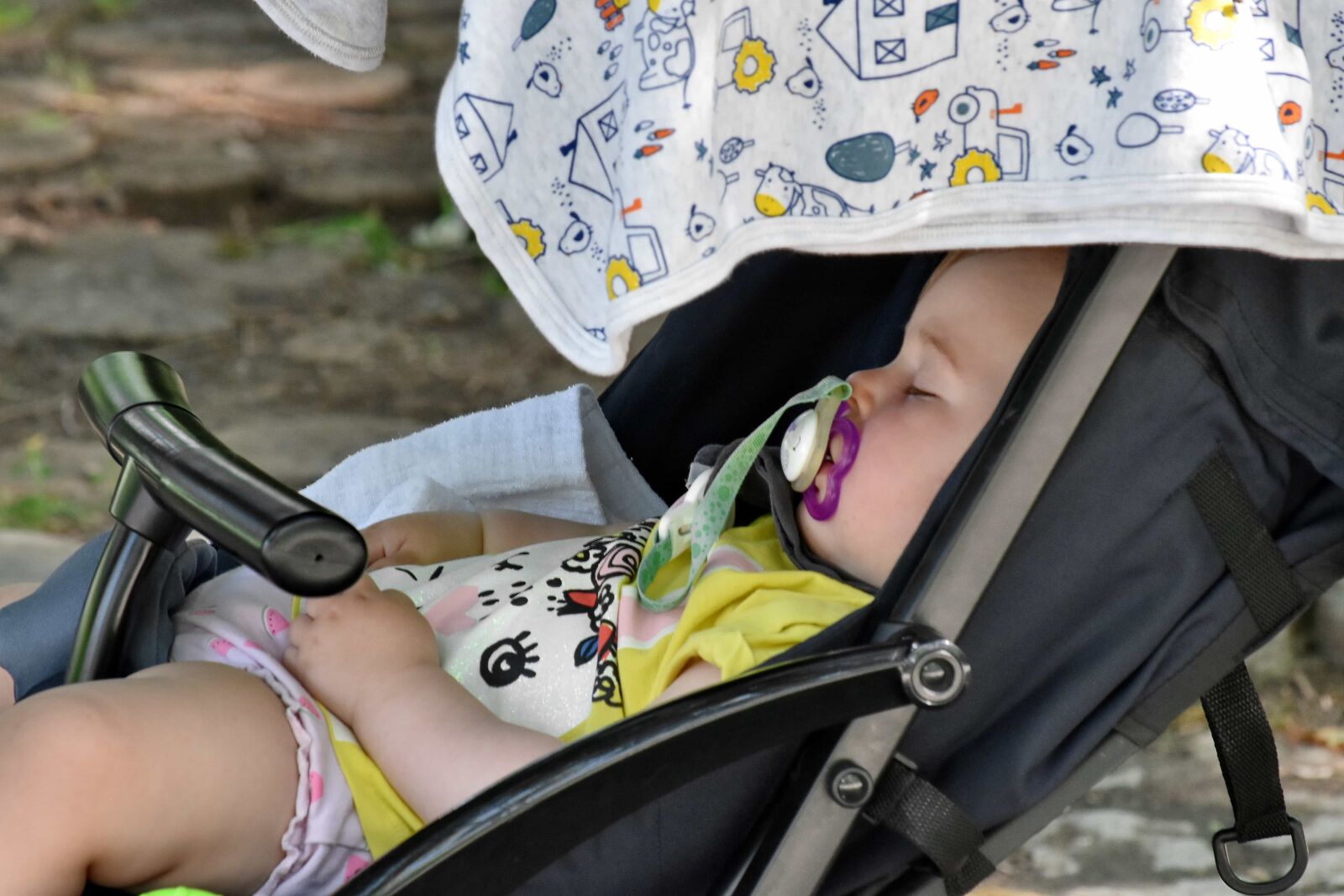 Nikon D5500 sample photo. Baby, childhood, side view photography