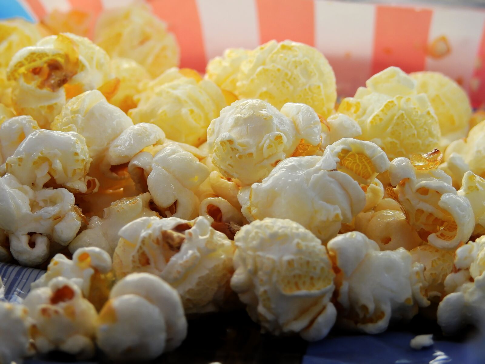 Nikon Coolpix P900 sample photo. Popcorn, corn, cinema photography