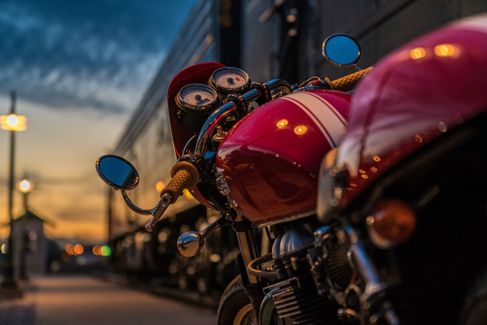 Sony a7R II + Sony FE 24-70mm F2.8 GM sample photo. Motorcycle, triumph, thruxton photography