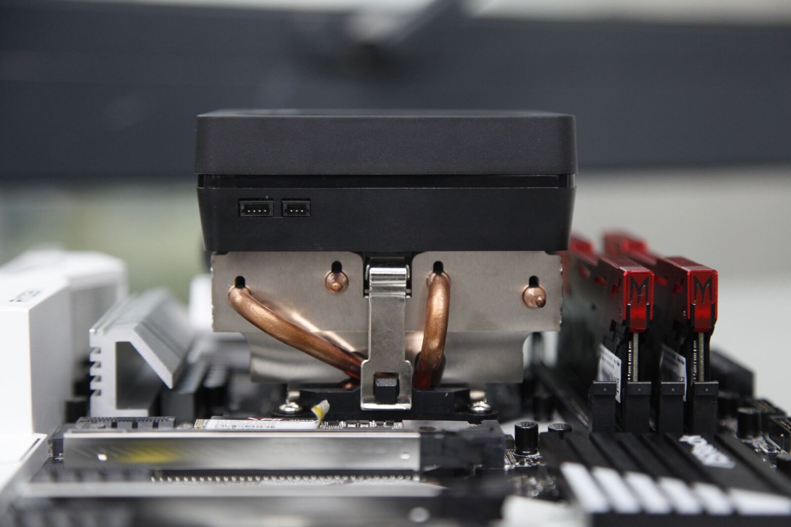 Canon EOS 5D Mark II sample photo. Cpu, radiating, amd photography