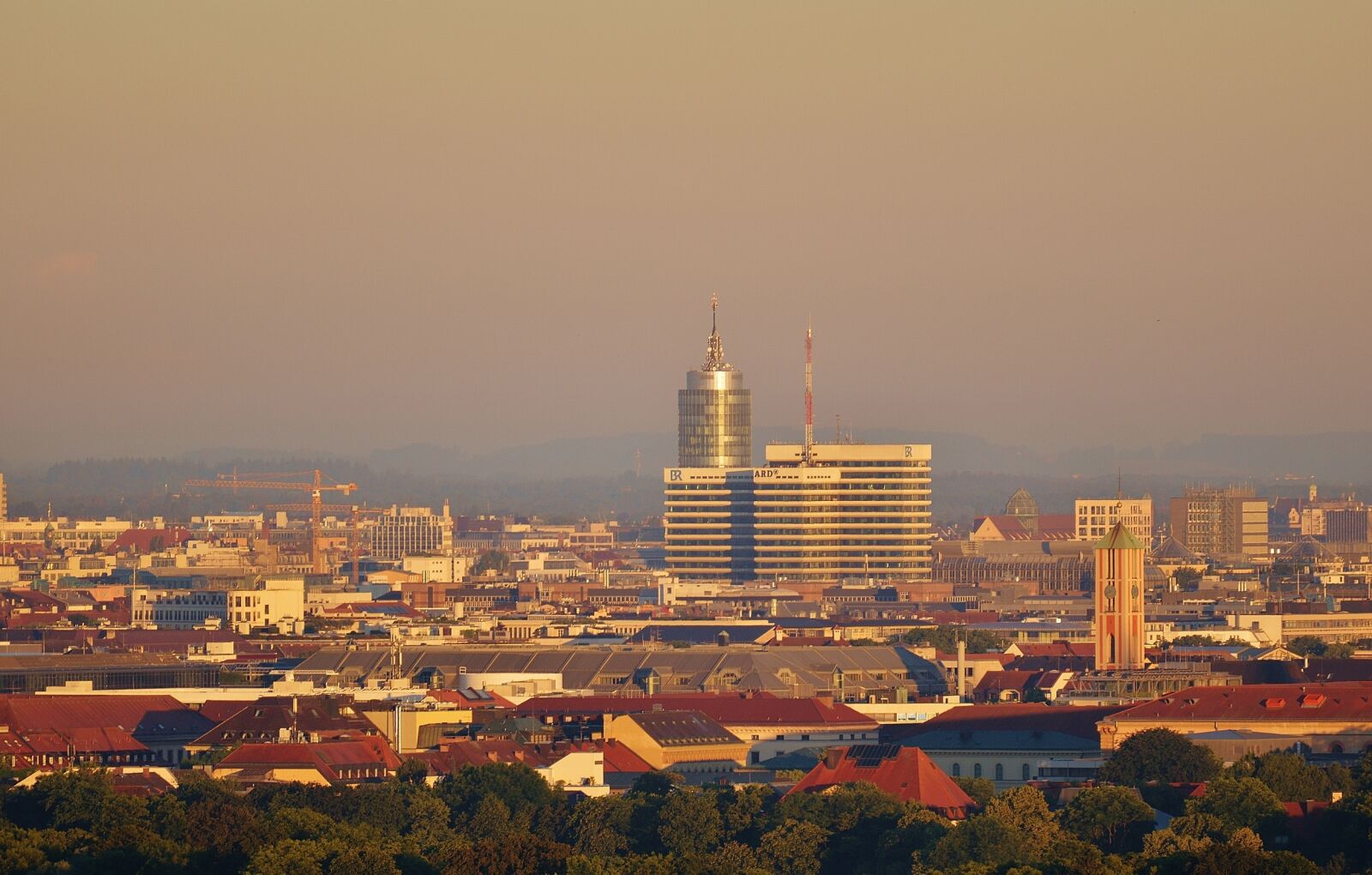 Nikon D3200 sample photo. Bavarian radio, ard, building photography