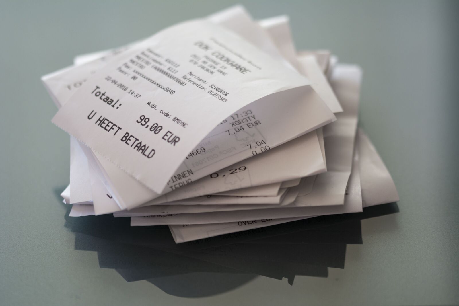 Nikon D5200 sample photo. Receipts, receipt, pay photography
