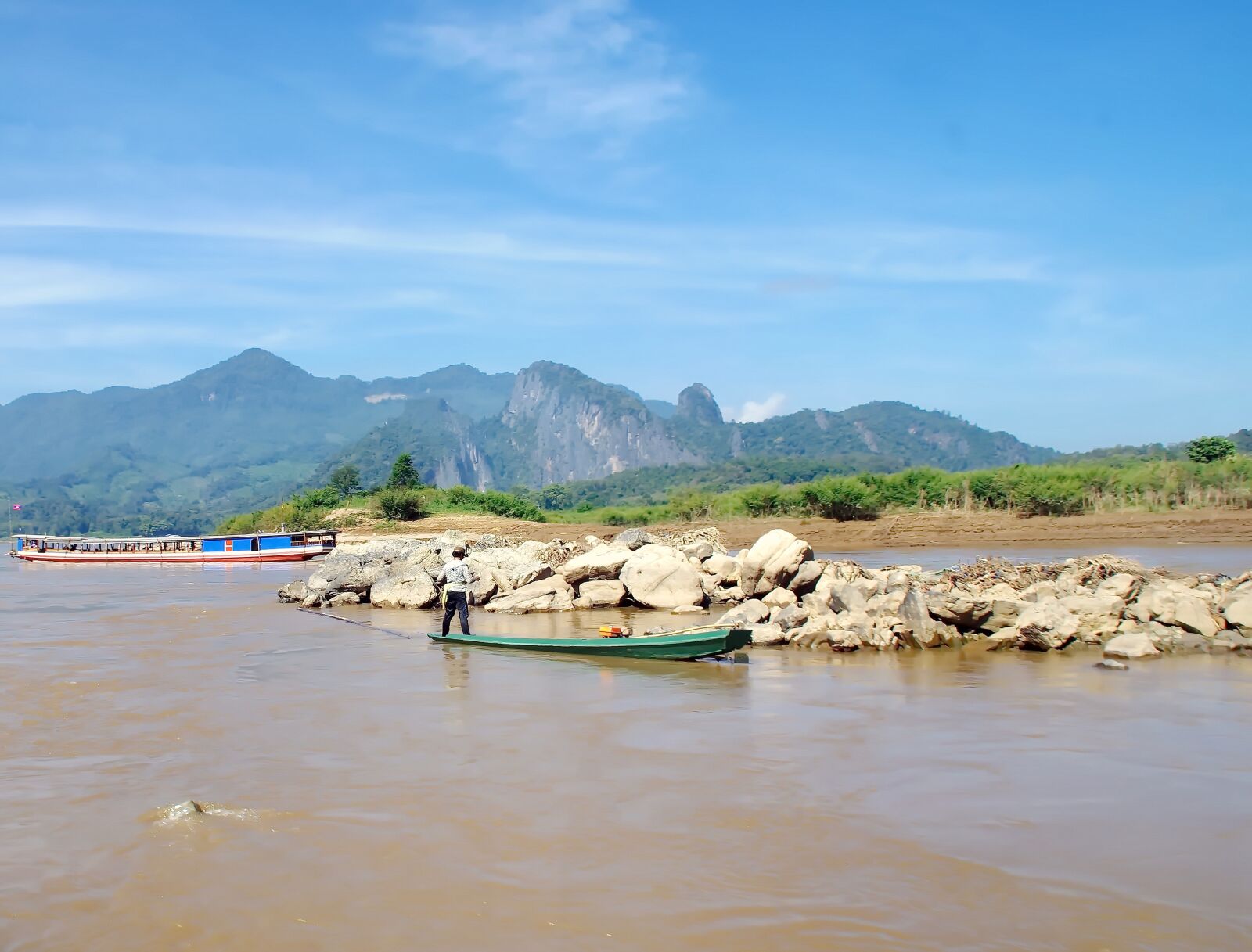 Pentax K-5 sample photo. Laos, mékong, fisherman photography