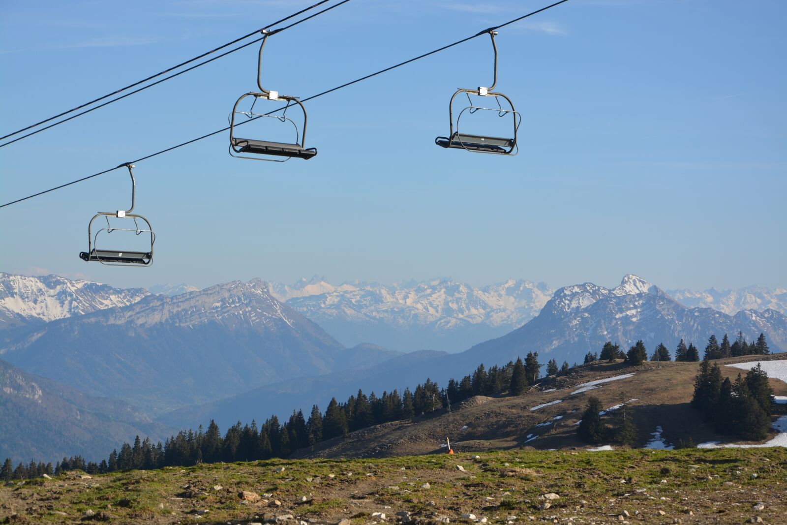 Nikon D5200 sample photo. Mountain, chair lift, hautes photography