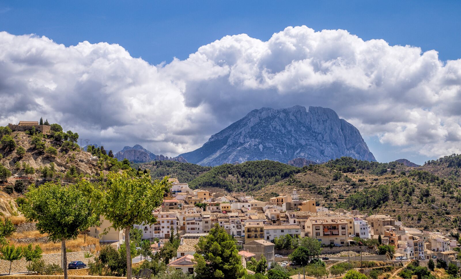 Canon EOS 6D + Canon EF 24-105mm F4L IS USM sample photo. Mountains, landscape, sky photography