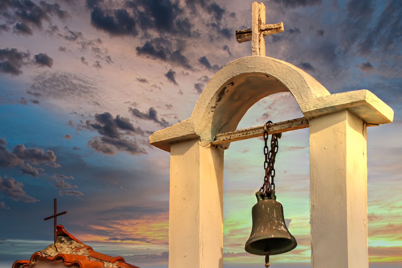 Canon EOS 650D (EOS Rebel T4i / EOS Kiss X6i) sample photo. Bell, crosses, greece photography