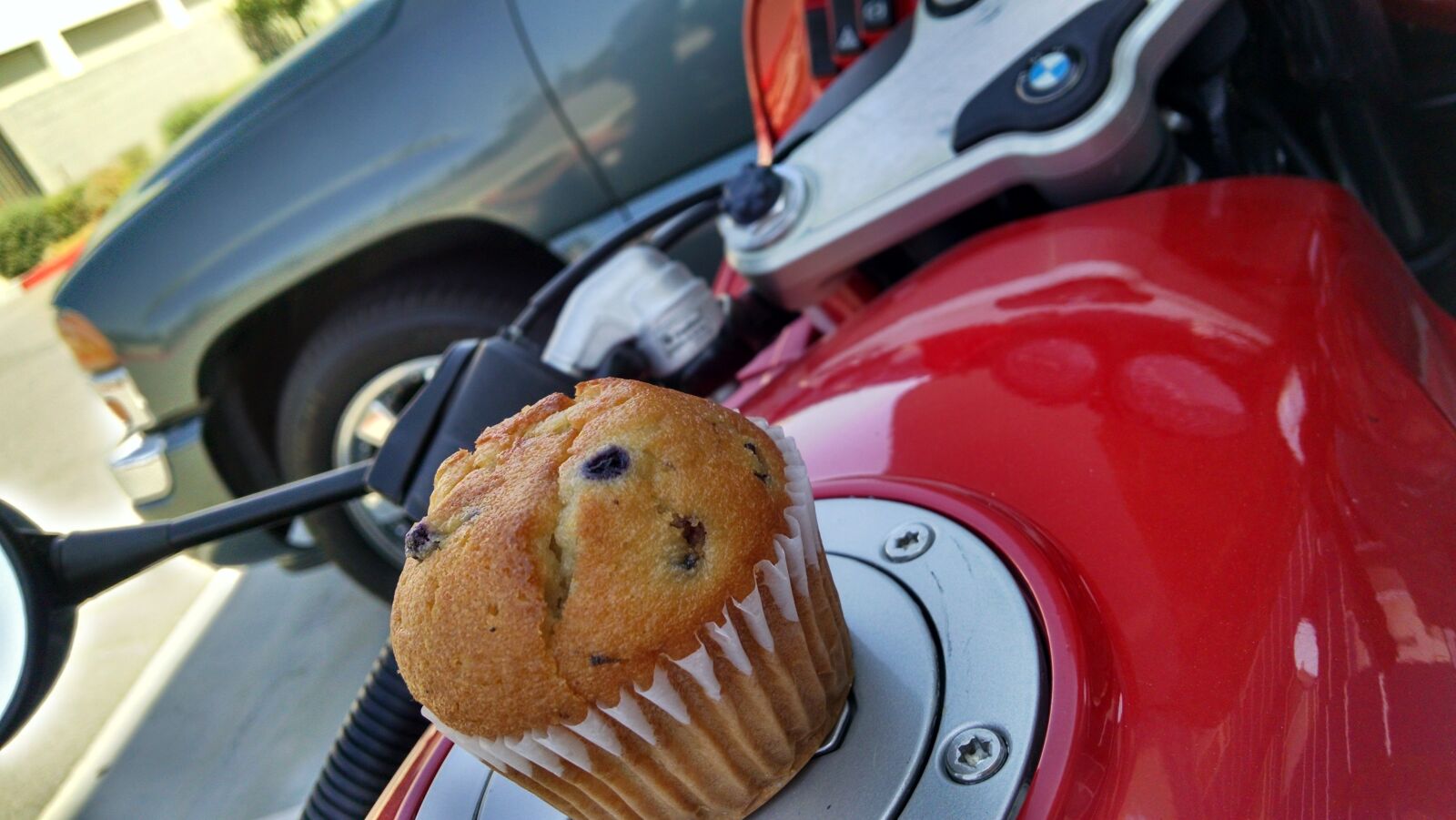 Motorola XT1080 sample photo. Cupcake, food, motorcycle, muffin photography