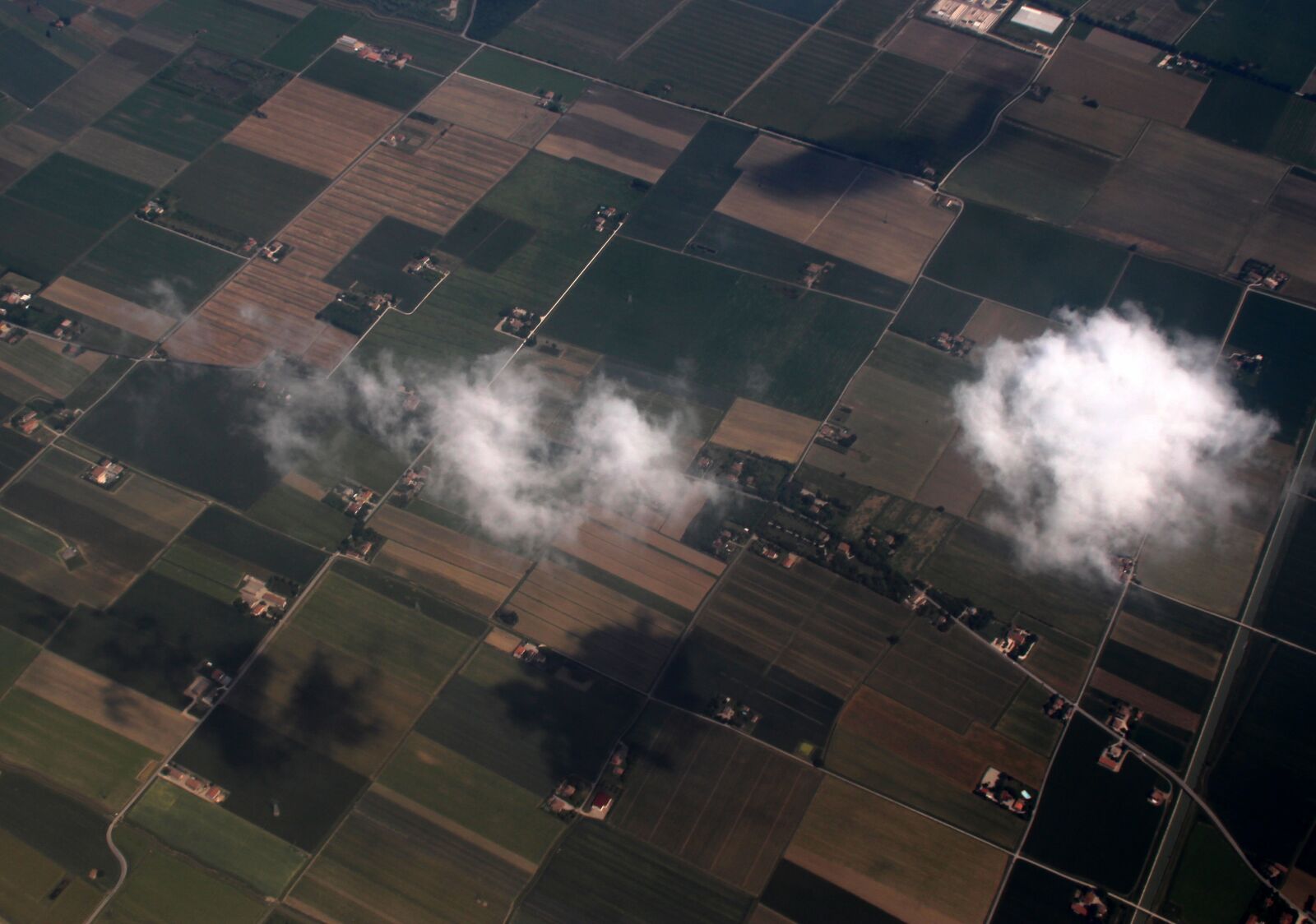 Canon EOS 700D (EOS Rebel T5i / EOS Kiss X7i) sample photo. Cloud, sky, plane photography
