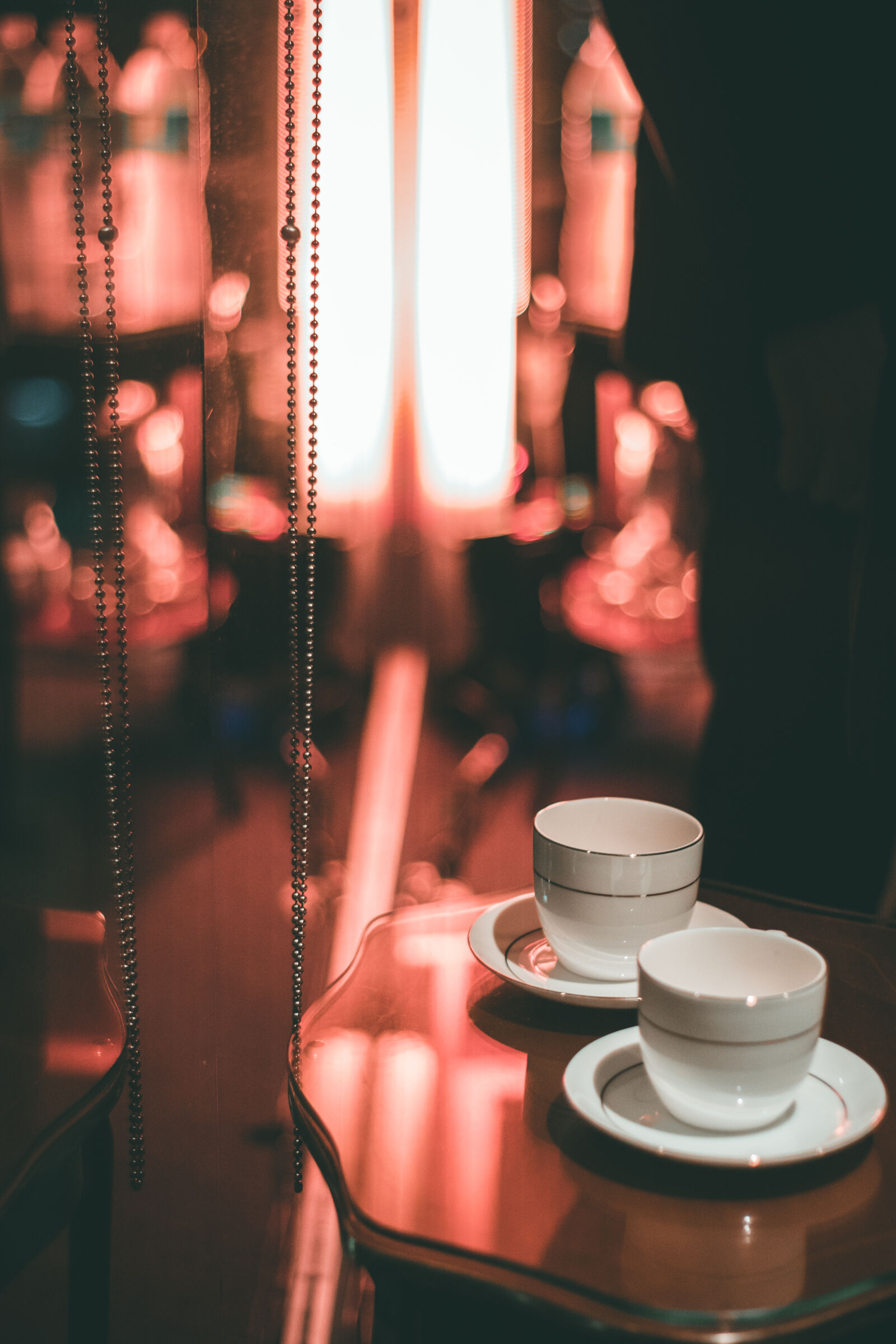 Sony a6300 + Sony DT 50mm F1.8 SAM sample photo. Blur, close, up, cups photography