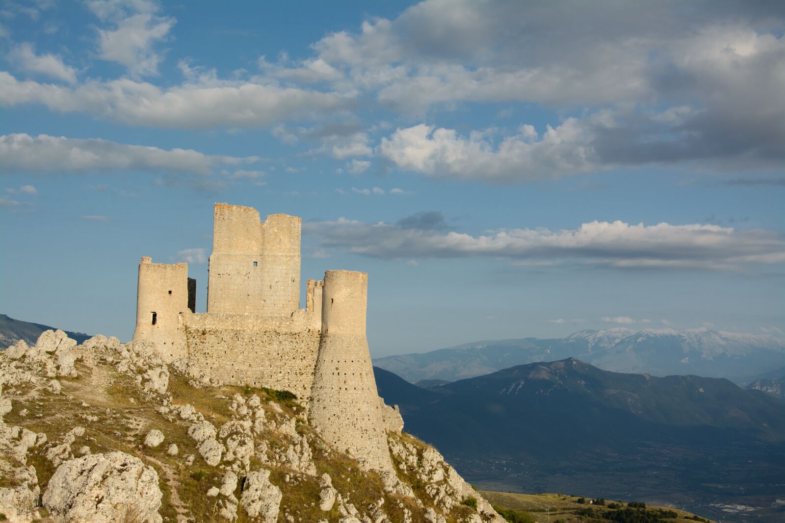 Nikon D5200 sample photo. Rocca, calascio, abruzzo photography