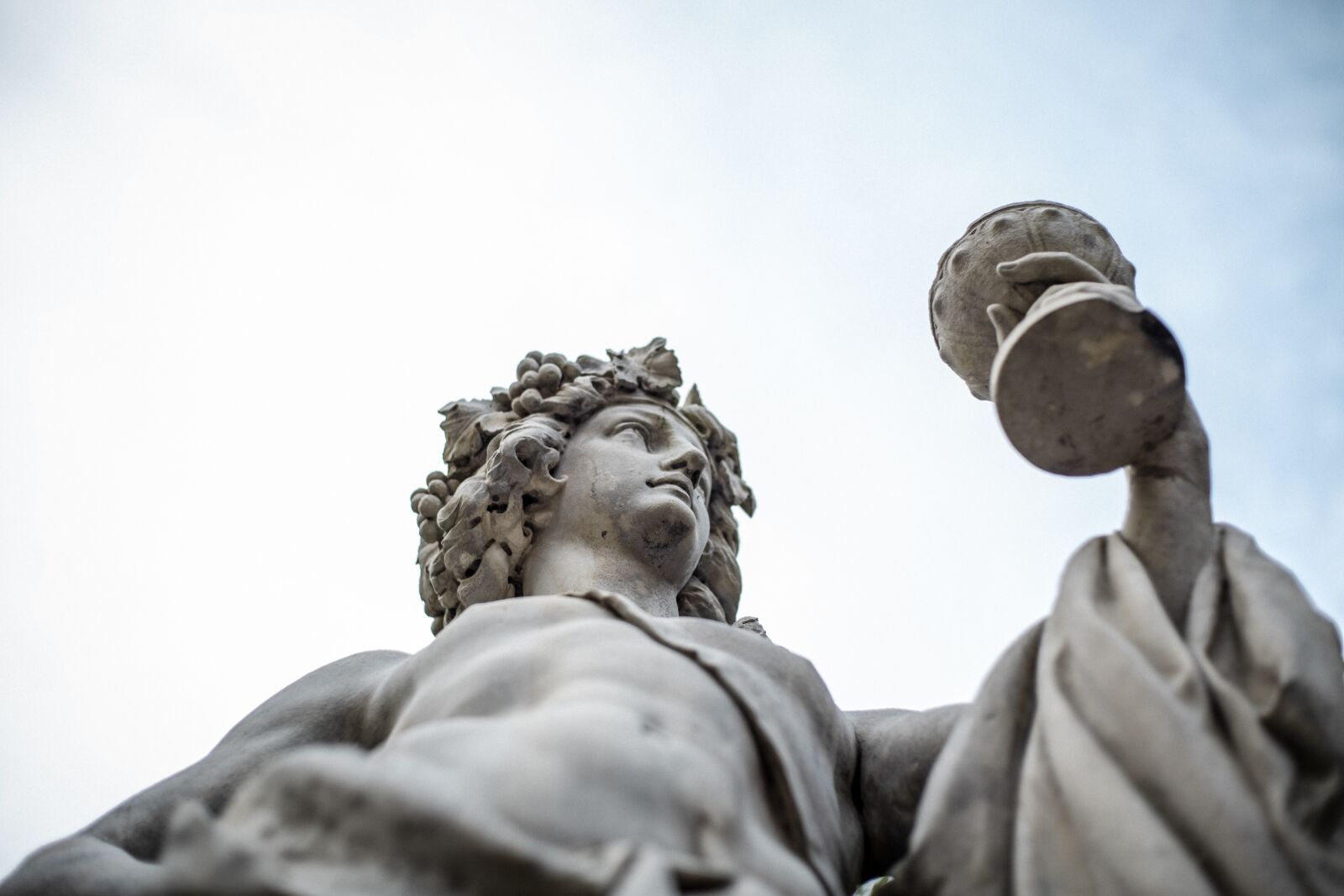 Canon EOS 5D Mark III sample photo. Statue, castle, figure photography
