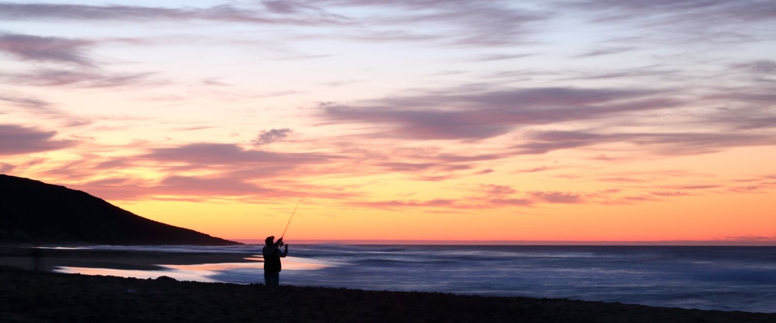 Canon EOS 750D (EOS Rebel T6i / EOS Kiss X8i) sample photo. Sunrise, fisherman, scenic photography