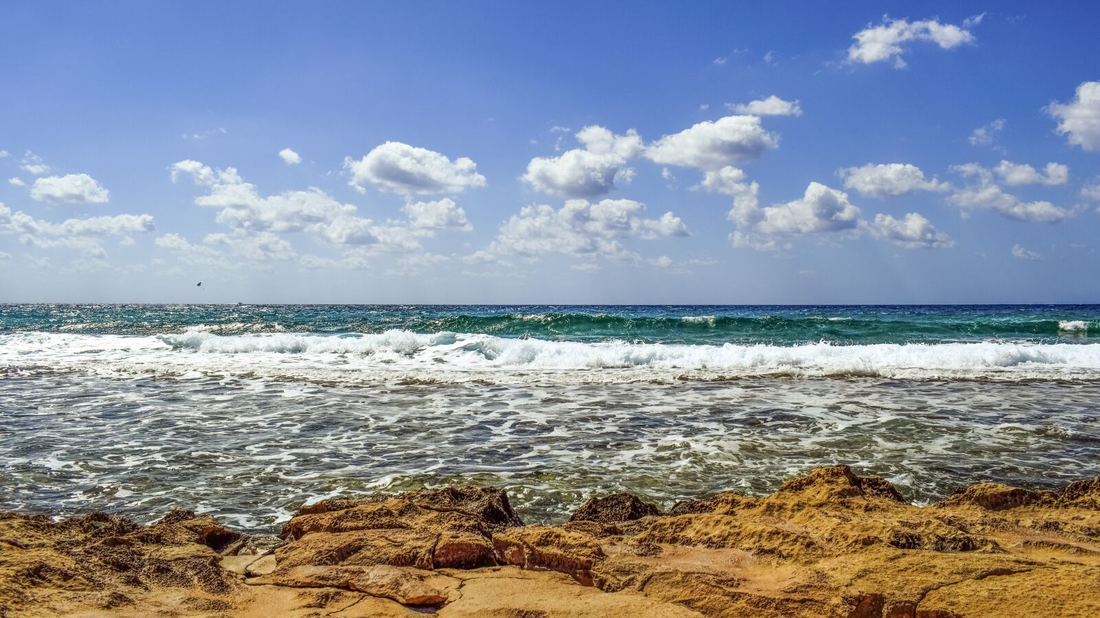 Nikon D3300 sample photo. Rocky coast, sea, horizon photography