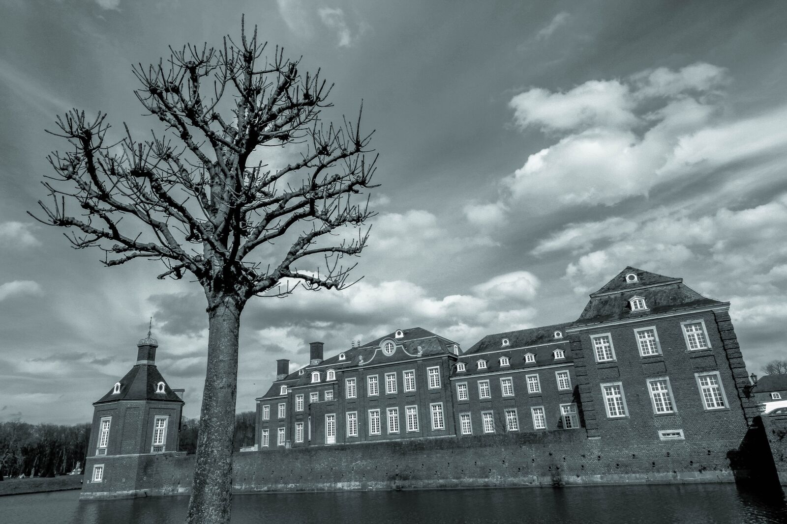 Canon EOS 100D (EOS Rebel SL1 / EOS Kiss X7) sample photo. Castle, schloss nordkirchen, north photography