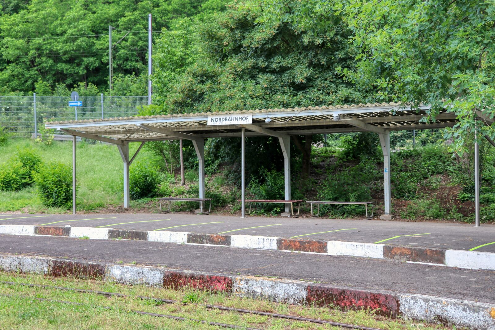 Canon EOS 80D sample photo. Railway station, board station photography